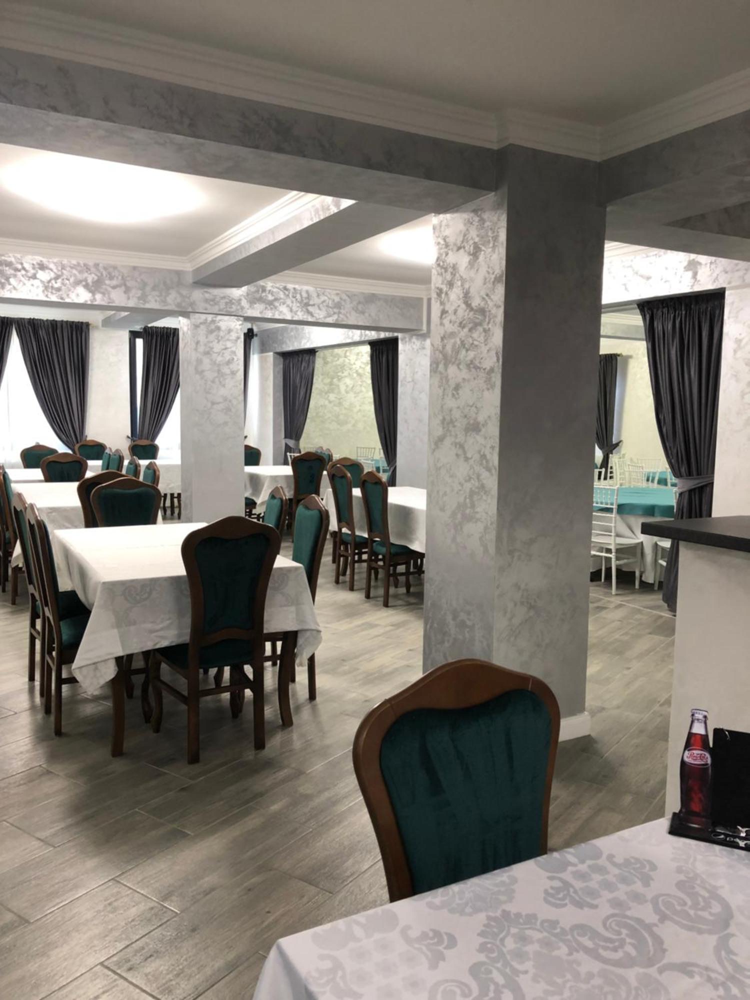 Pensiunea Cascada Putnei Lepşa 外观 照片