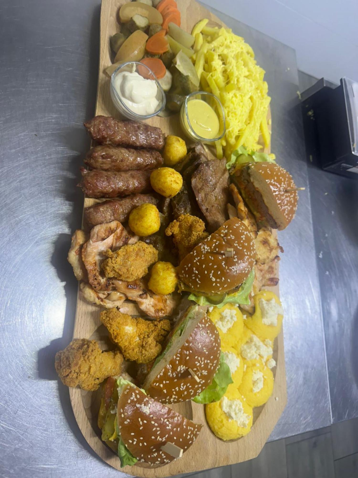 Pensiunea Cascada Putnei Lepşa 外观 照片